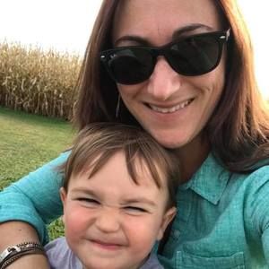 Meet your Posher, Jennifer