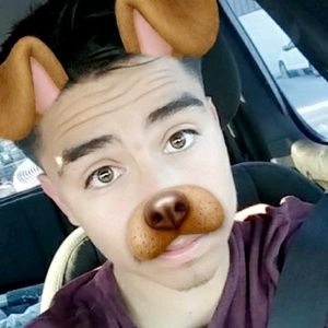 Meet your Posher, Julian