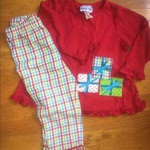 Kelly’s kids Christmas outfit