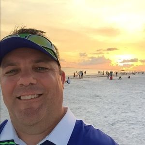 Meet your Posher, Chuck