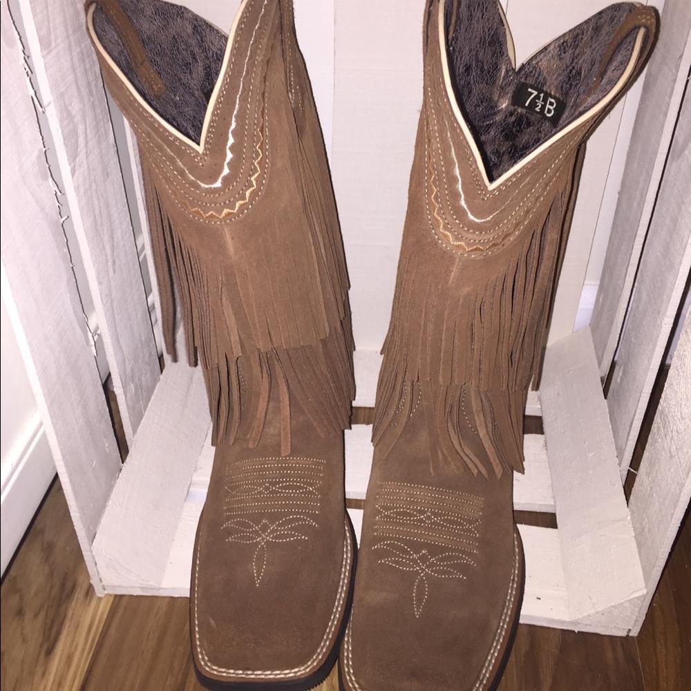Ariat boots NEVER WORN