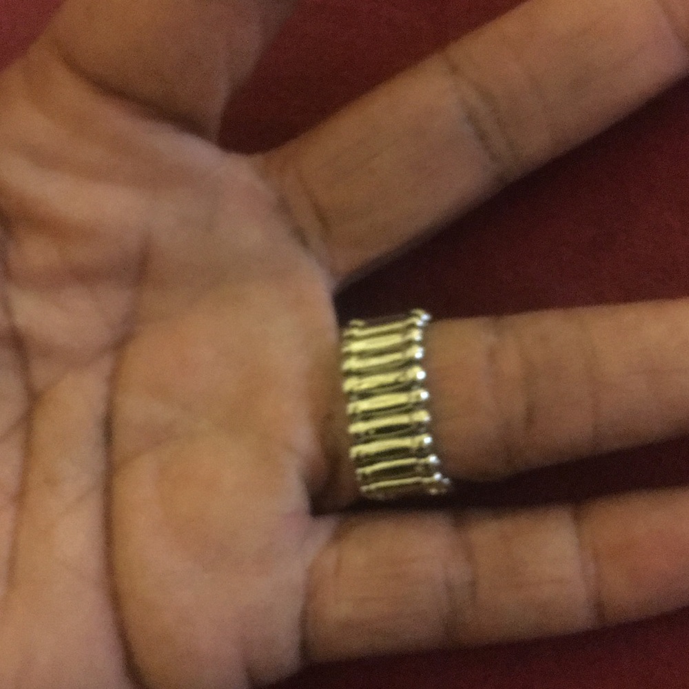 Ring - Picture 2 of 2