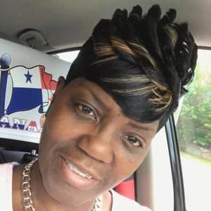 Meet your Posher, Deborah