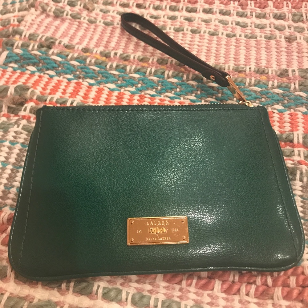 Green Ralph Lauren wristlet!🍃