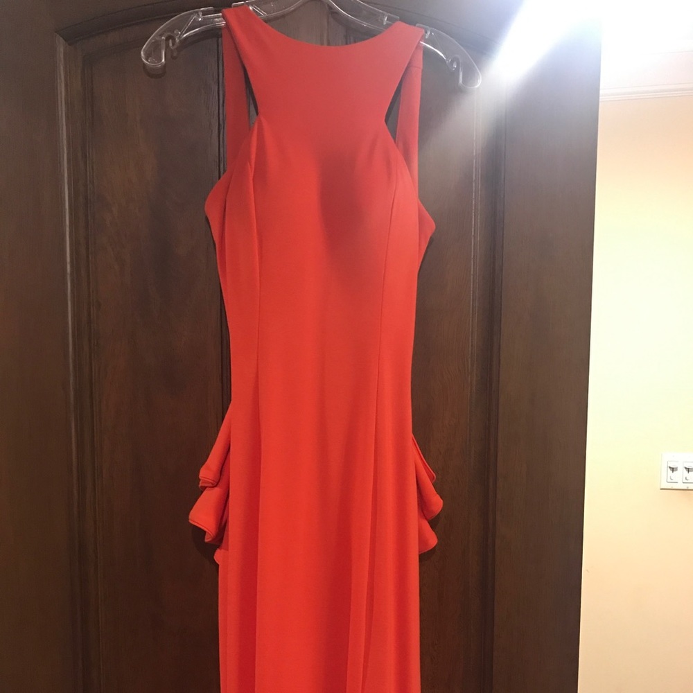 JOVANI SIZE 4 PEACH COLORED BEAUTIFUL DRESS