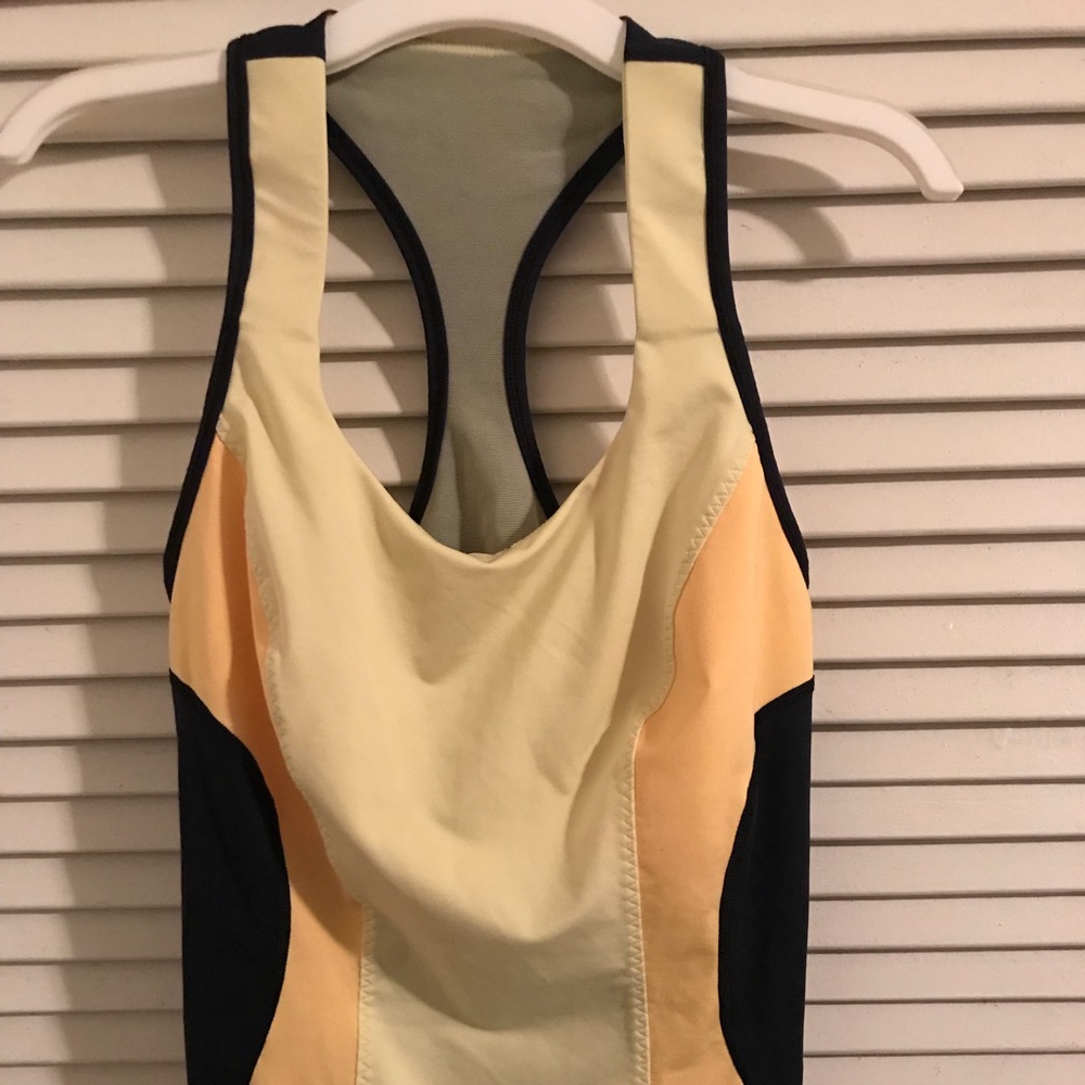 Lululemon Cardio Kick Tank Size 8 EUC