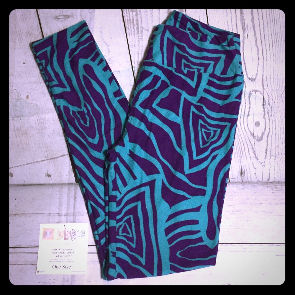 💚💜NWT one size purple/green print