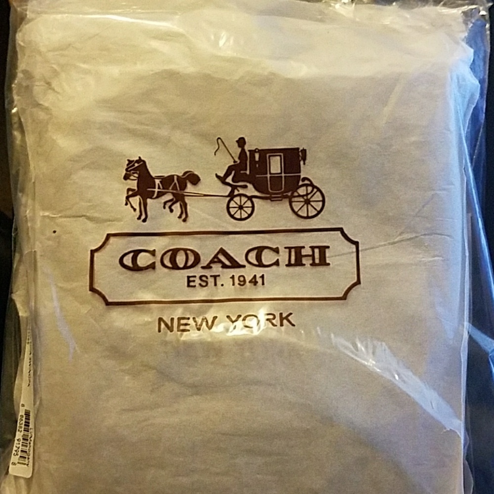 Coach swingpak - Picture 3 of 3