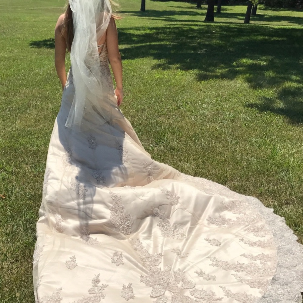 Wedding dress