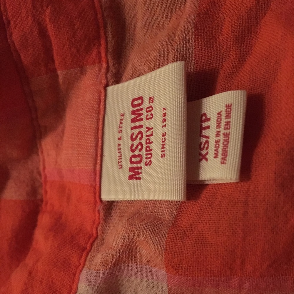 Mossimo XS button up - Picture 3 of 5