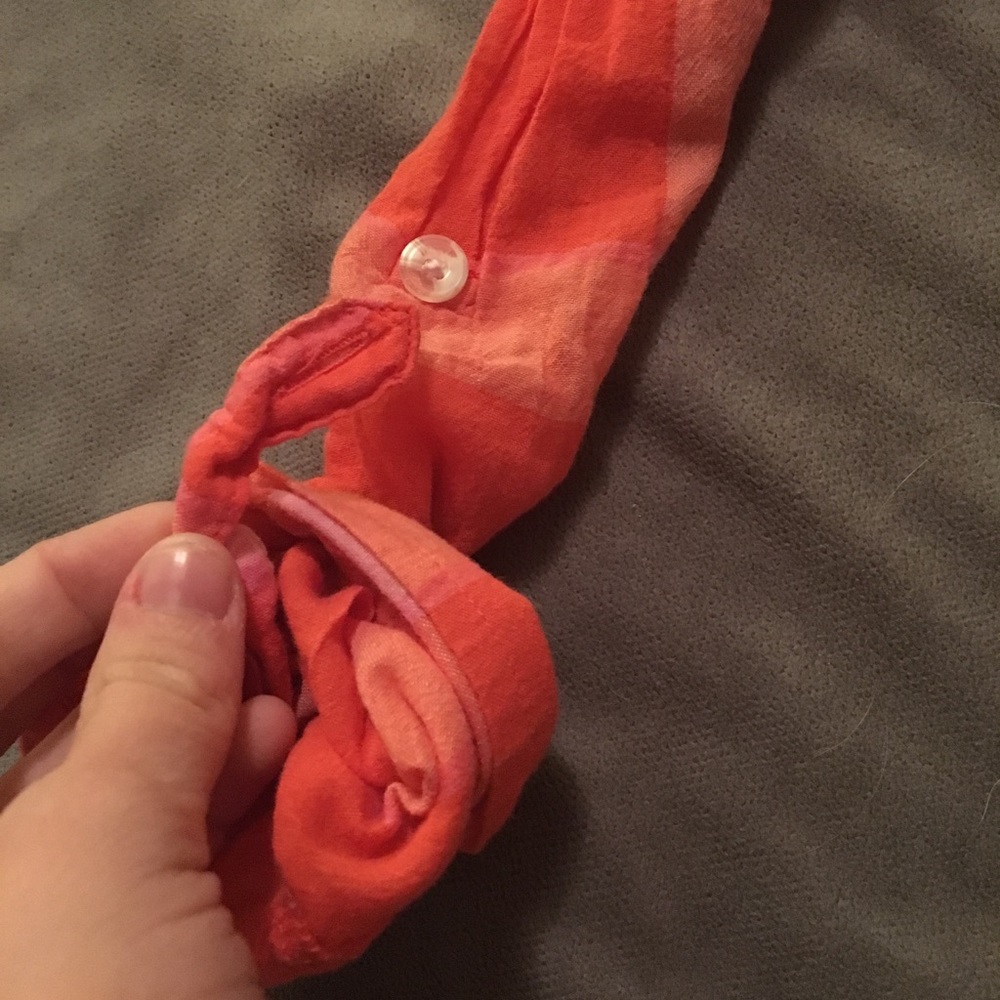 Mossimo XS button up - Picture 5 of 5