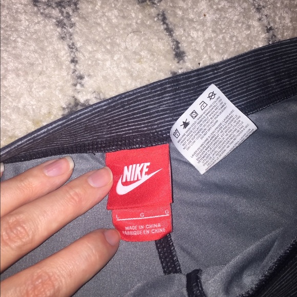 Nike Workout Pants - Picture 3 of 4