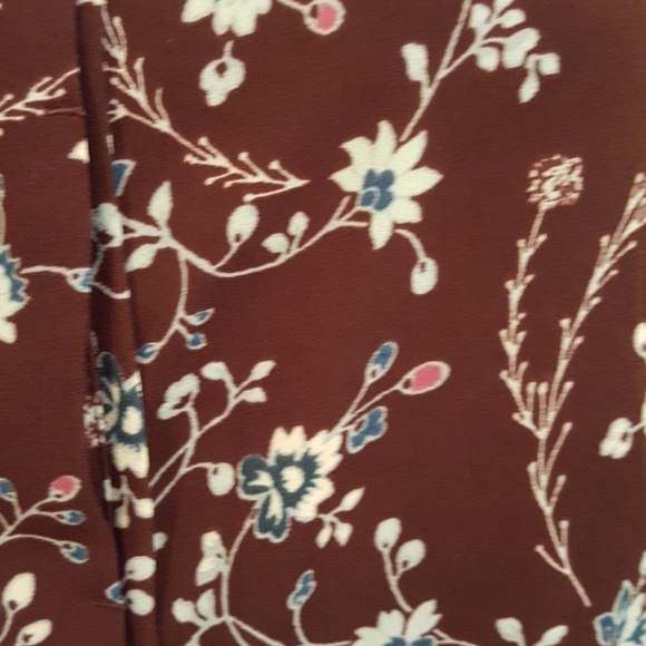 Loft Floral Blouse - Picture 2 of 4