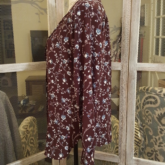 Loft Floral Blouse - Picture 3 of 4