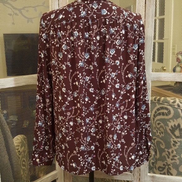 Loft Floral Blouse - Picture 4 of 4