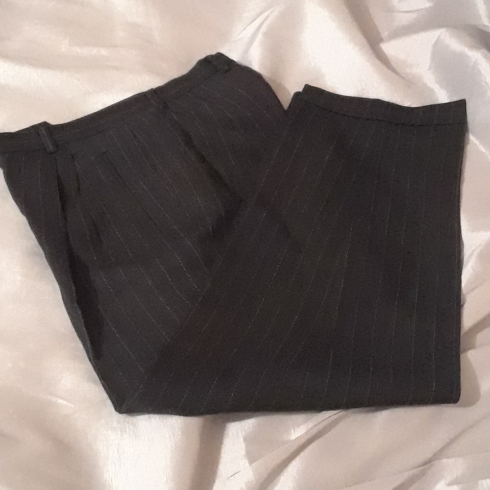 ANN TAYLOR - gray pinned striped dress pants