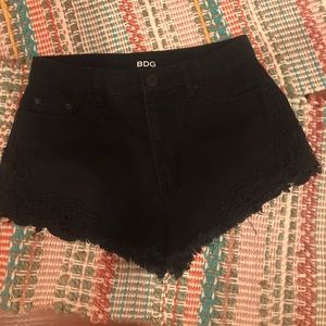 High rise Black BDG cheeky shorts! 🖤