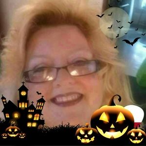 Meet your Posher, Shari