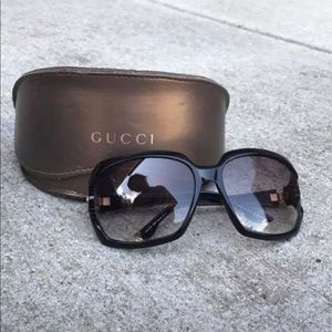 GUCCI - BLACK FRAMES AUTHENTIC SUNGLASSES