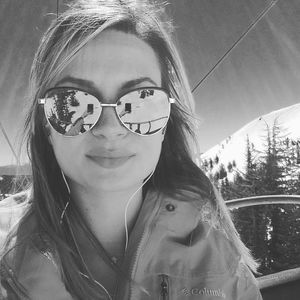 Meet your Posher, Anca