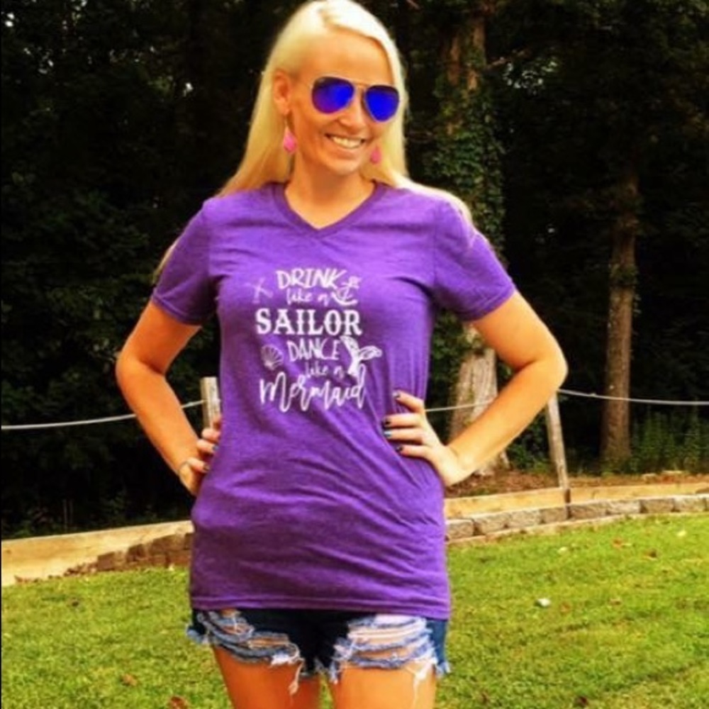 Drink like a sailor dance like a mermaid tee bnwt