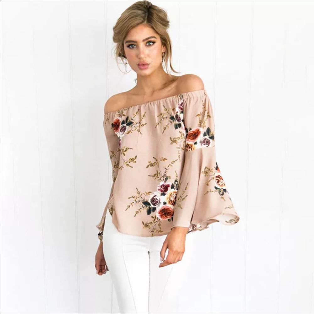 🌷New🌷Boho Floral off the shoulder top - Picture 2 of 8