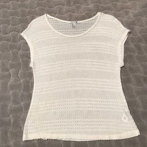 LIKE NEW BEAUTIFUL CREAM TOP