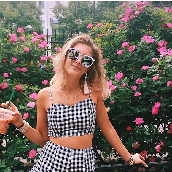 LF Tops - SOLD LF Gingham Sweetheart Crop Top LF Tops - SOLD LF Gingham Sweetheart Crop Top