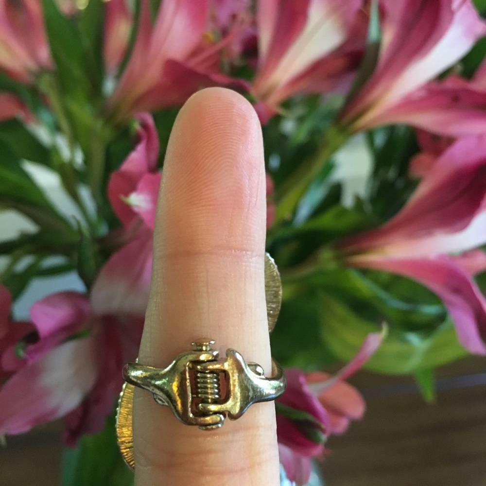Stella & Dot Ring - Picture 3 of 3