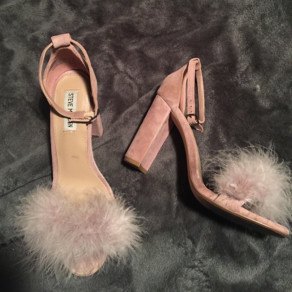 Steve Madden Shoes - STEVE MADDEN FLUFFY HEELS