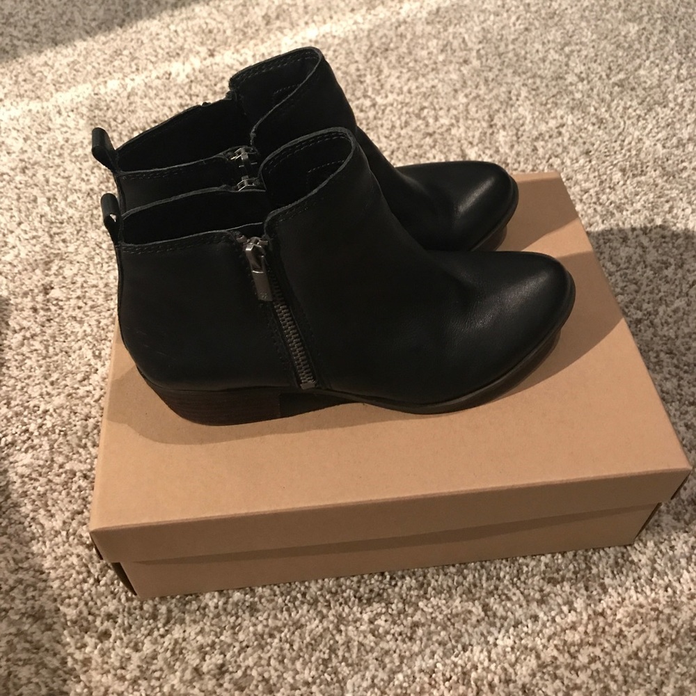 Lucky Brand booties