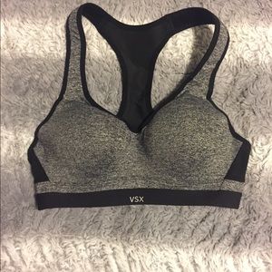 VS Sports Bra BNWOT