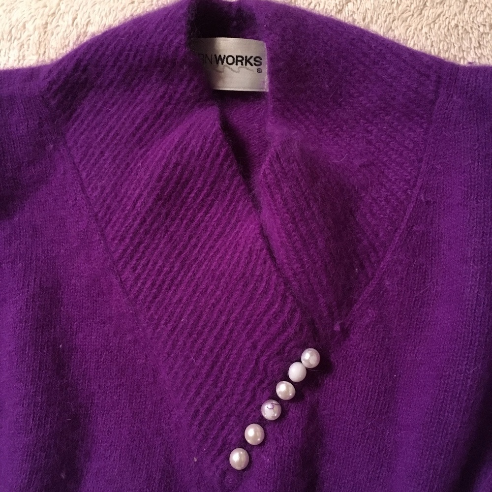 💐Sale! YarnWorks Women Sweater Size M