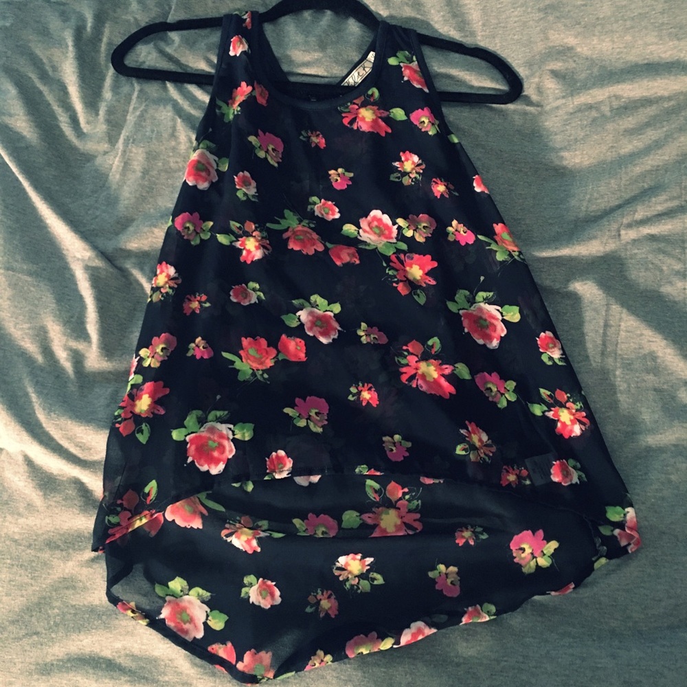 Nordstrom Chloe K Flowy Floral Navy Tank