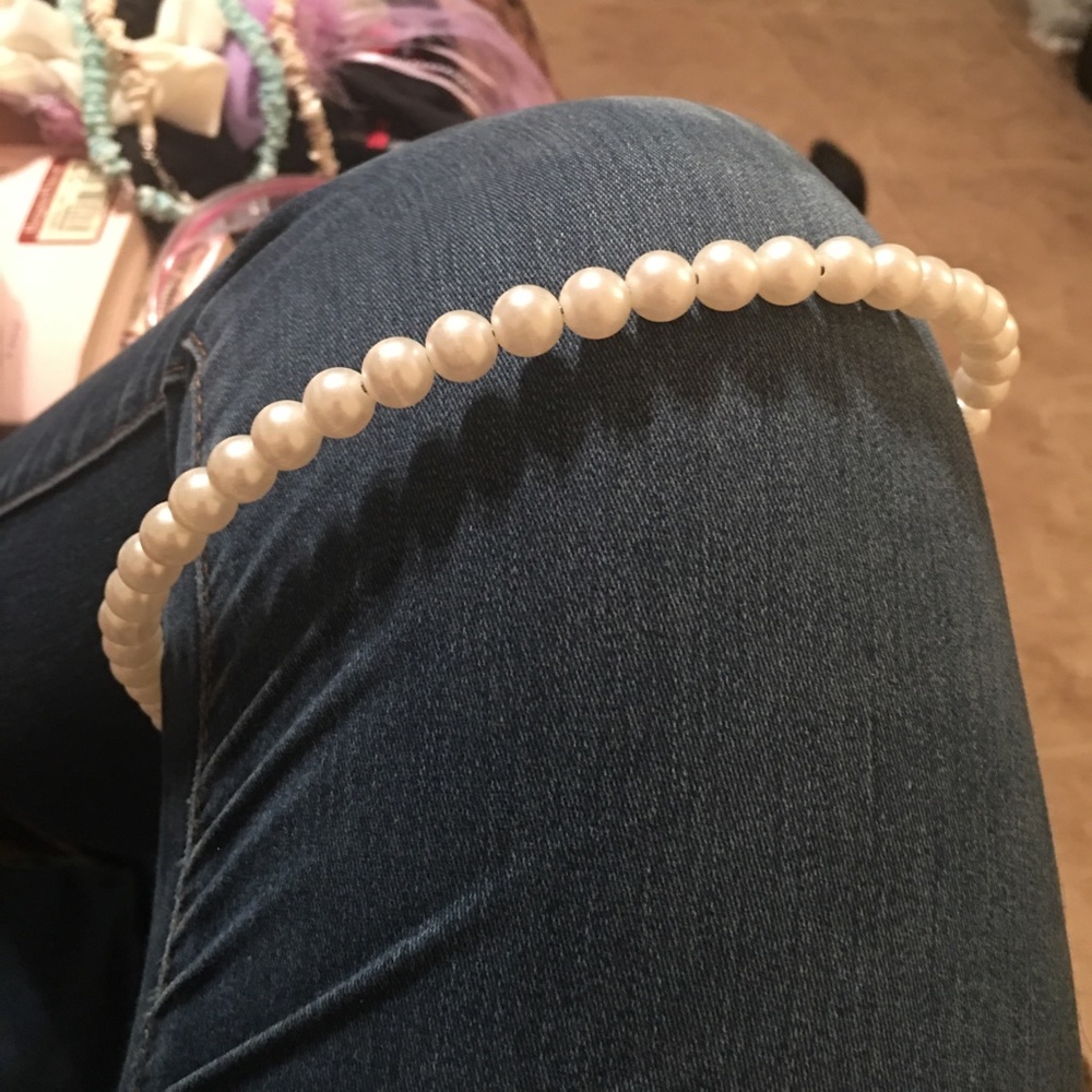 Pearl head band