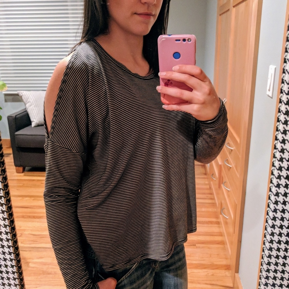 Project Social T Long Sleeve Cold Shoulder Tee - Picture 5 of 7