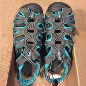 New Women’s Keen Whisper sandals