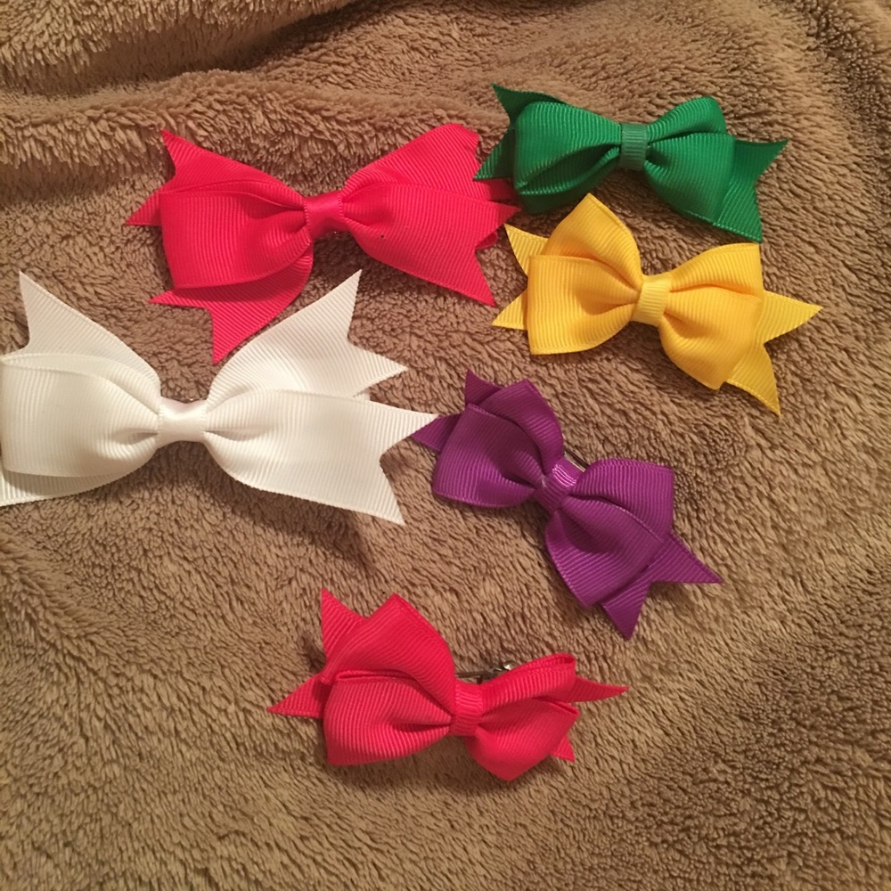 Colored bows
