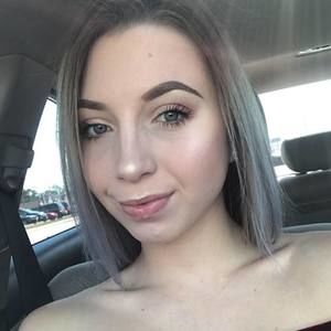 Meet your Posher, Evelina