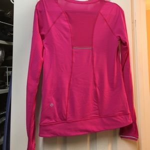 Lululemon fuschia Top