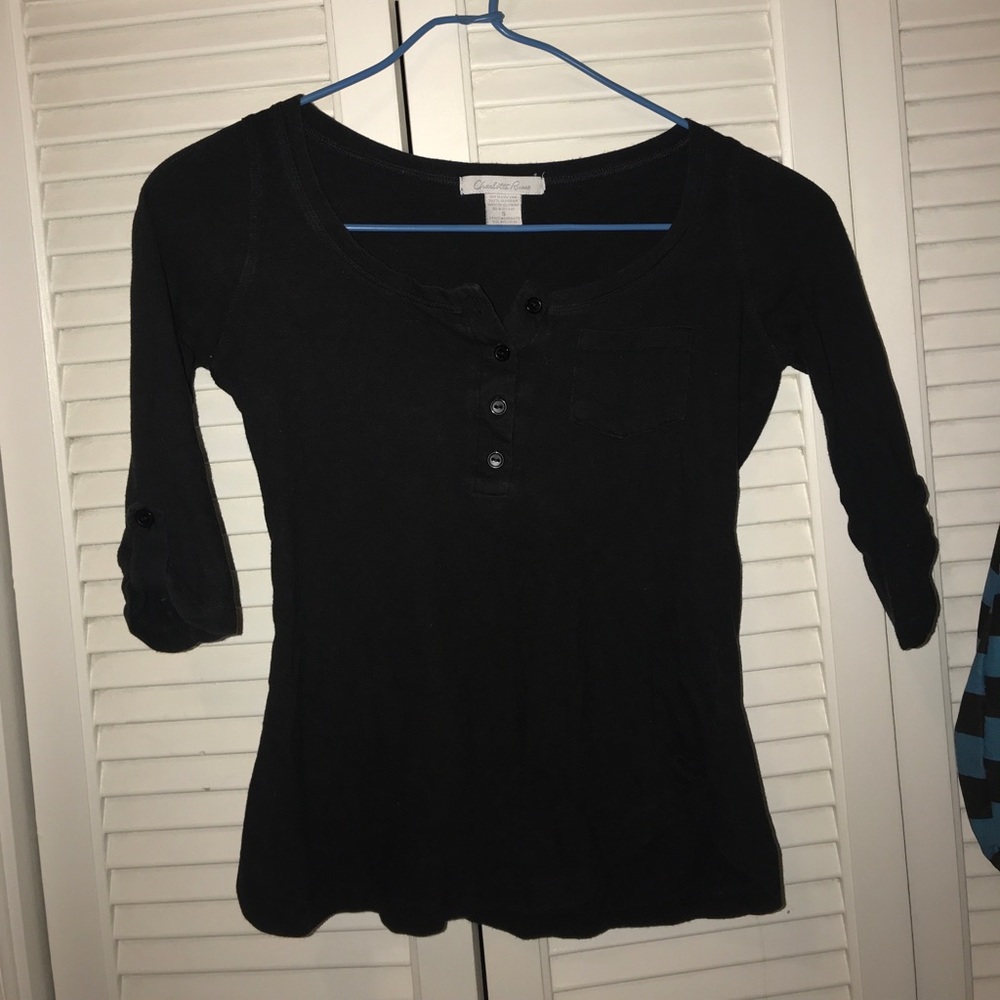 Quarter sleeve buttoned shirt