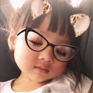 Meet your Posher, Uyen