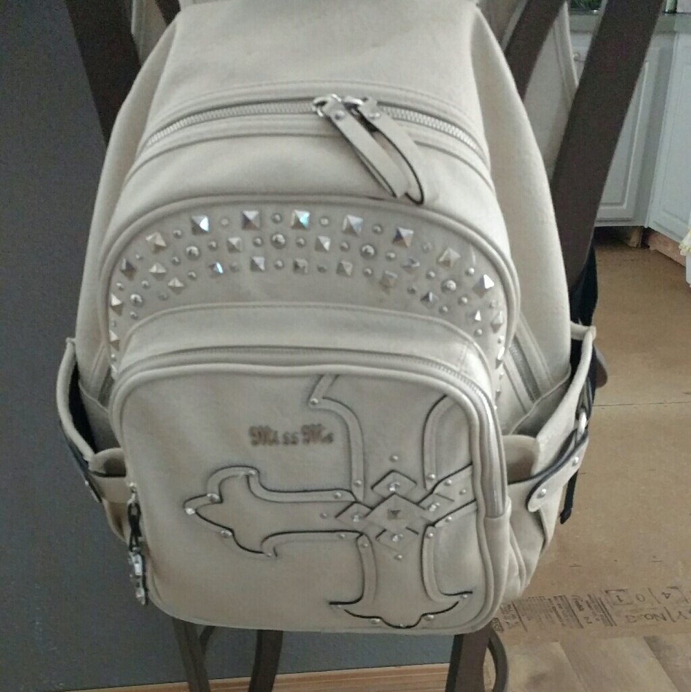 Miss me back pack
