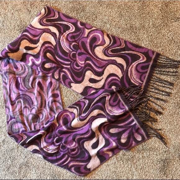 Super soft scarf - Picture 3 of 3