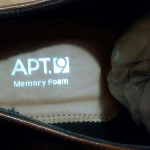 Mens 10.5 Apt 9 brown oxford memory foam shoes. - Picture 4 of 4