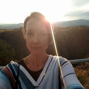 Meet your Posher, Cecillee