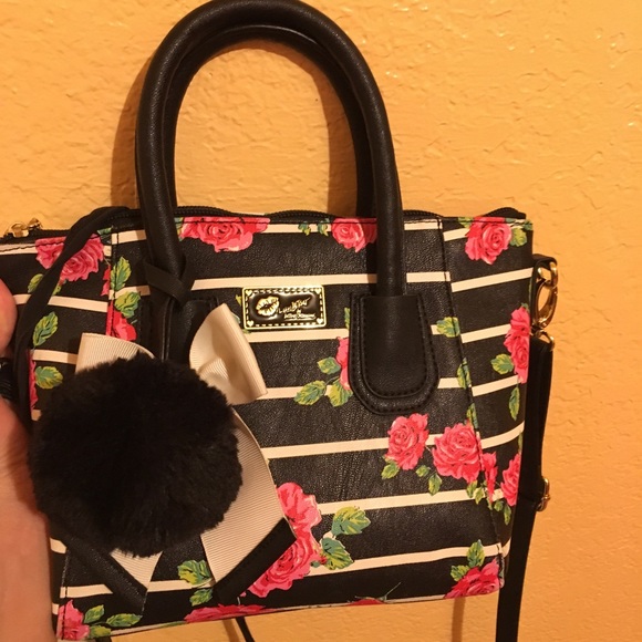 Betsy Johnson purse - Picture 2 of 4