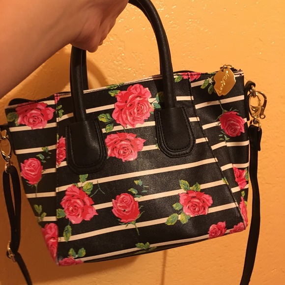 Betsy Johnson purse - Picture 4 of 4