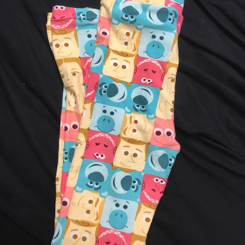 Lularoe Disney toy story kids leggings.  L/xl