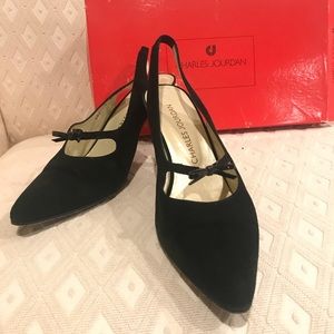 Charles Jourdan kitten heel